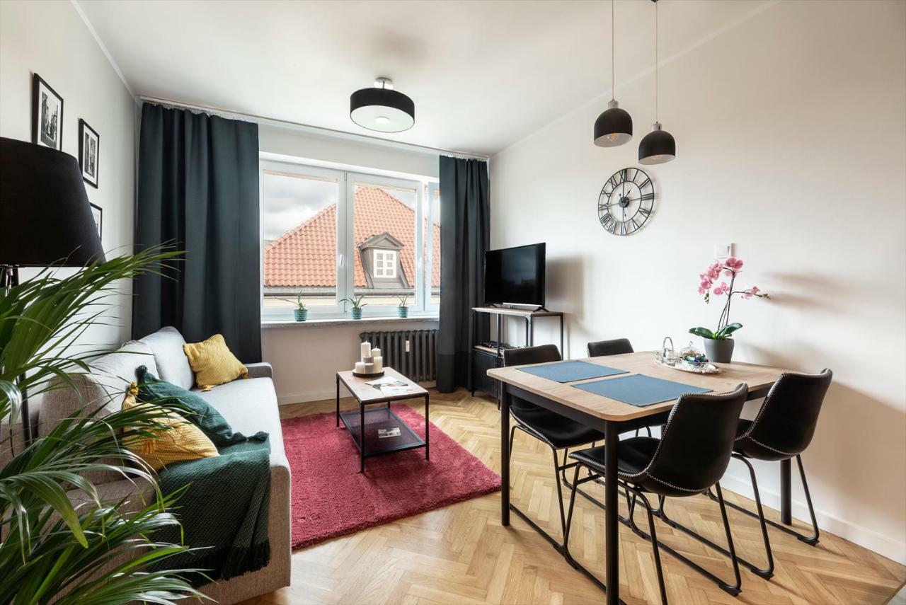 Apartament Ogrod Krasinskich Varşovia Exterior foto